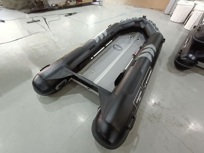 380 VIB  Wayler Mariner & 9.8 Tohatsu Outboard