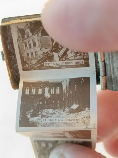 WW1 Photo Souvenir Pendant.