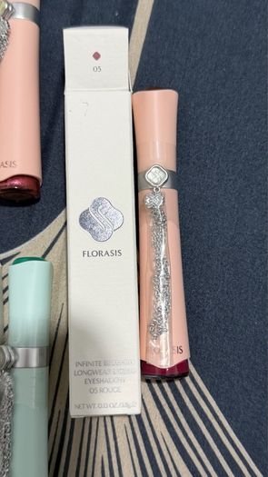 K beauty florasis longwear liquid eyeshadow new