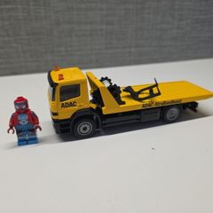 Siku 1:55 scale die-cast ADAC breakdown truck, model number 27-12.