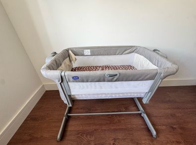 Chicco Next2Me Magic Evo Crib