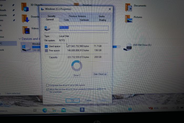 Hp Pavilion laptop i5-6200 - 8GB RAM GB 256 NVME SSD. Windows 10