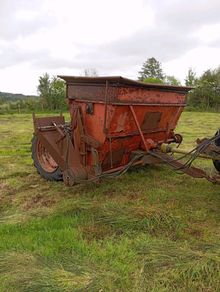 Turf hopper