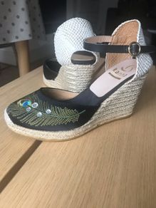 Kanna wedge sandals (EU 36) mint condition