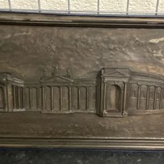 A COLD CAST wall PLAQUE depicting the Bank of Ireland Building on...wall plaque