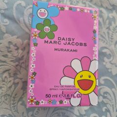 marc Jacobs daisy murakami