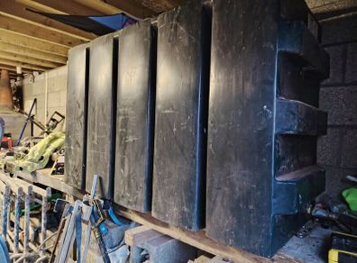 Oil Tank and depencer