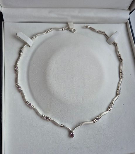 Colier sterling silver with stones pink very good condition