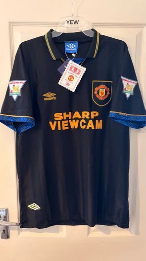 Man Utd 94 Retro Away Jersey