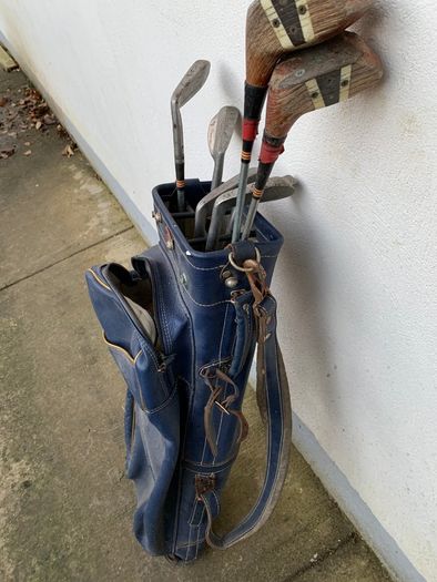 Golf bag and clubs
