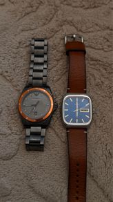For sale: 2 wrist watches in good condition