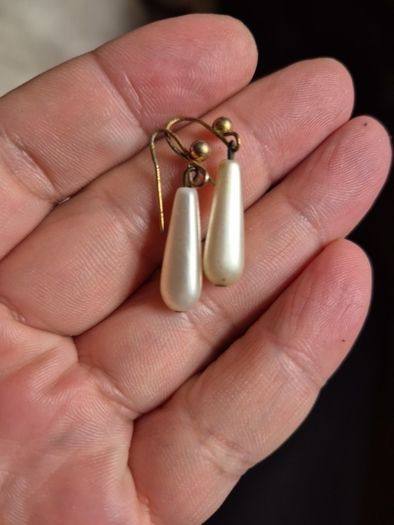 Small vintage earrings