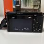 Sony ZVE-10 + Sony E 18-105mm f/4 lens (cage and 5 batteries) Image 5