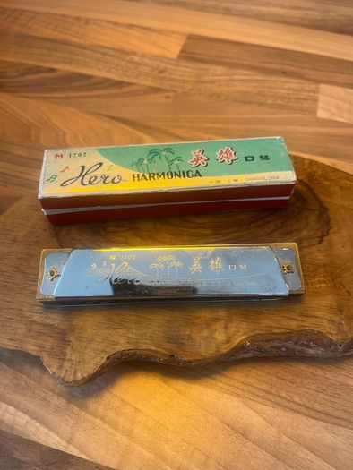 Vintage Hero Harmonica