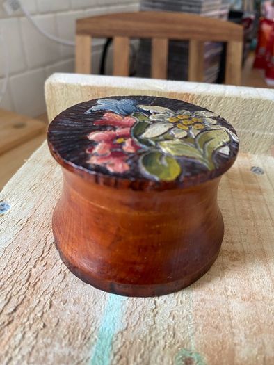 Wooden trinket box