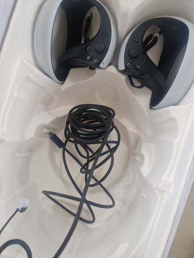 Ps vr2 headset and controllers set