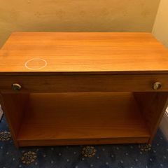 Free - Vintage wooden TV unit / Stand