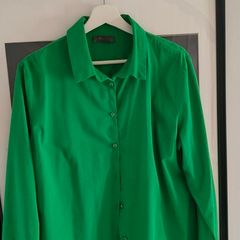 Green long sleeve shirt size 16