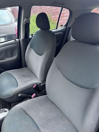 2004 Toyota Yaris need to sale ASAP