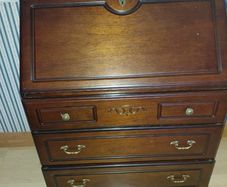 FREE Desk Bureau