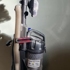 Russell Hobbs Upright Vacuum Cleaner