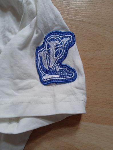 LV T-shirt ((kids Age 12-14yrs Immaculate))