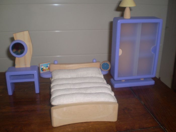 Doll's 3 storey Terrace House and accessories