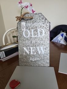 Sign metal