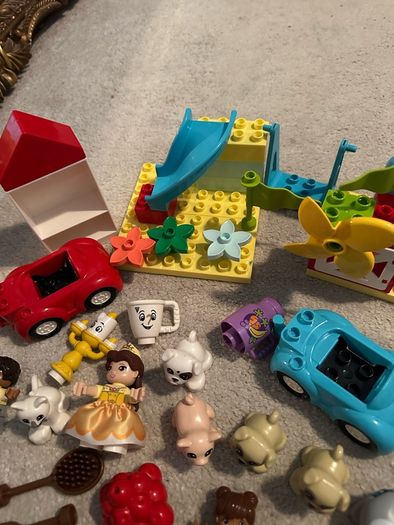 Huge Lego Duplo Joblot / bricks / mini figs / accessories