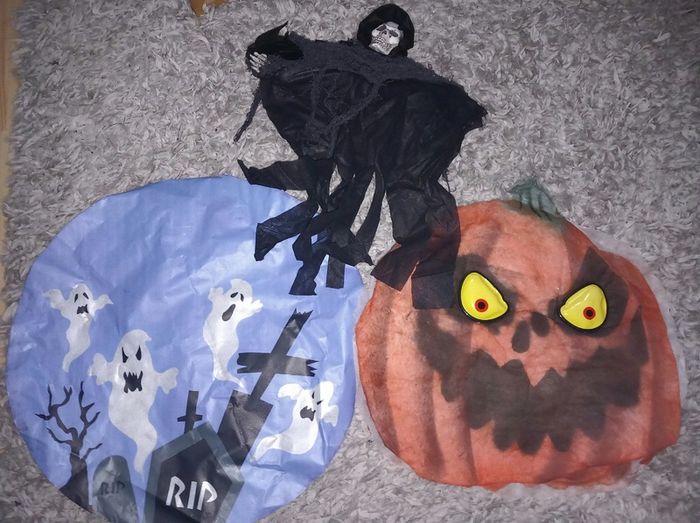 Halloween decor