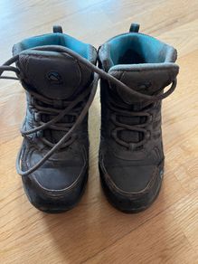 Kid's hiking boots