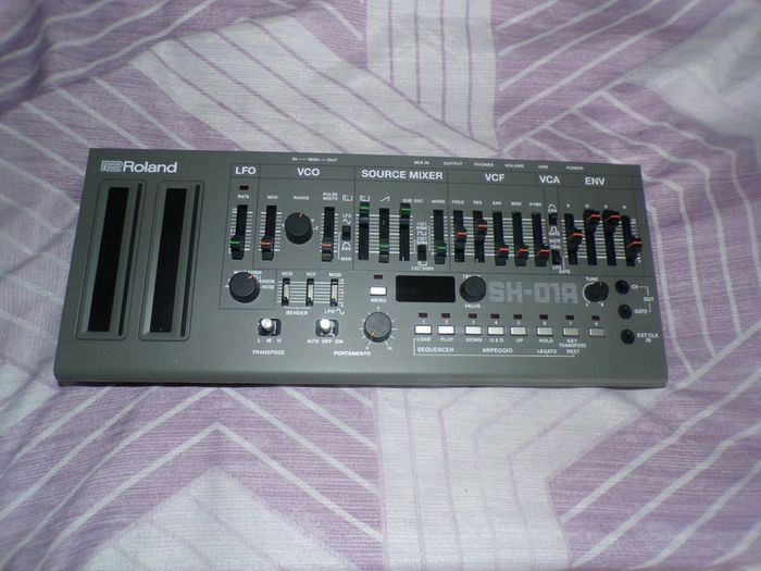 Roland SH-01A Grey Boutique Synth