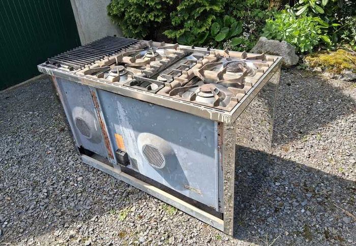 Britannia range cooker