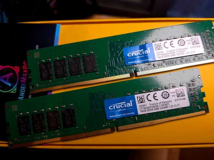 Crucial DDR4 32gb RAM kit 2x16gb 2400mhz