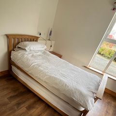 Single oak bed with trundle