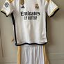 Real Madrid Bellingham Junior kit. Age 10 - 12. Image 3