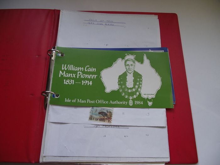 A collection of stamps from Isle of Man and Israel on albums pages (1950-1998) in the binder