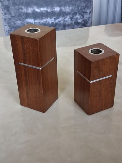 Set of 2 Candlestick Holders