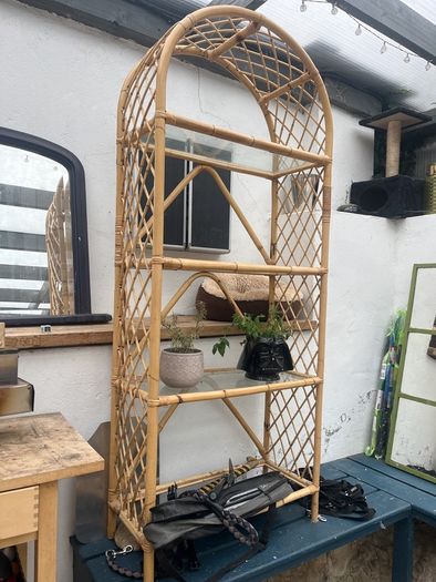 Bamboo shelf thing
