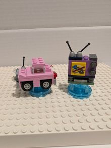 LEGO Dimensions The Simpsons Car and TV