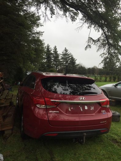 2013 Hyundai i40 breaking iCar