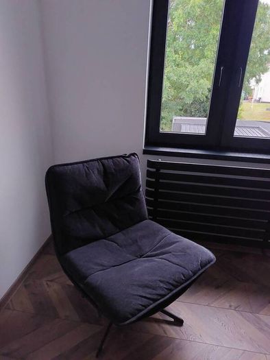 Swivel chair