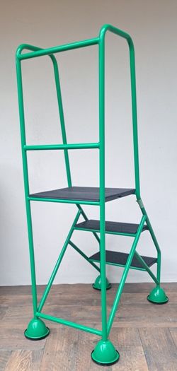 Mobile step ladder-3 steps/deep platform