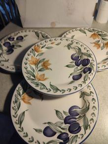 SET OF 4 Staffordshire - Unknown 5 (Plums) - Dinner Plate