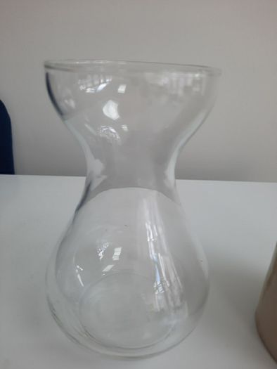 2 small vases