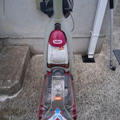 carpet cleaner