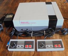 Nintendo NES + 2 Controllers + Power supply + Region Free-Pal A/B