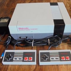 Nintendo NES + 2 Controllers + Power supply + Region Free-Pal A/B