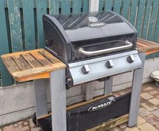 3 burners Outback bbq