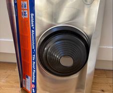 Roof flue flashing kit